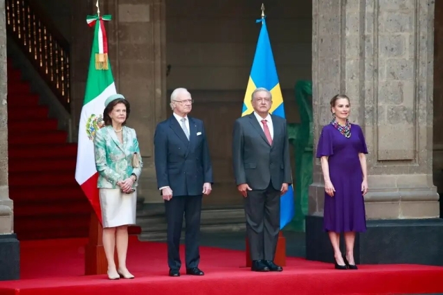 López Obrador recibe a los Reyes de Suecia en Palacio Nacional