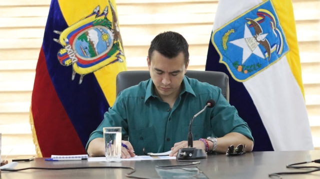 Presidente de Ecuador declara conflicto armado interno