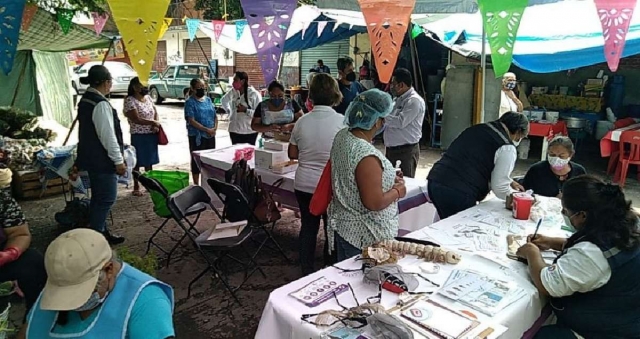 Con actividades como la Feria de la Salud se busca brindar mayor seguridad a los clientes y comerciantes del mercado.