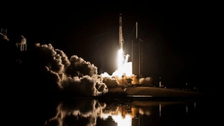 Astronautas despegan hacia la Estación Espacial Internacional