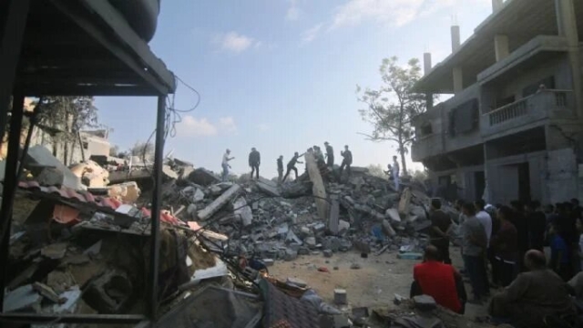 Mueren nueve rehenes en Gaza por bombardeos israelíes