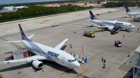Piloto de Magnicharters retiene vuelo en AICM