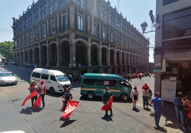 Protesta Antorcha Campesina en Cuernavaca