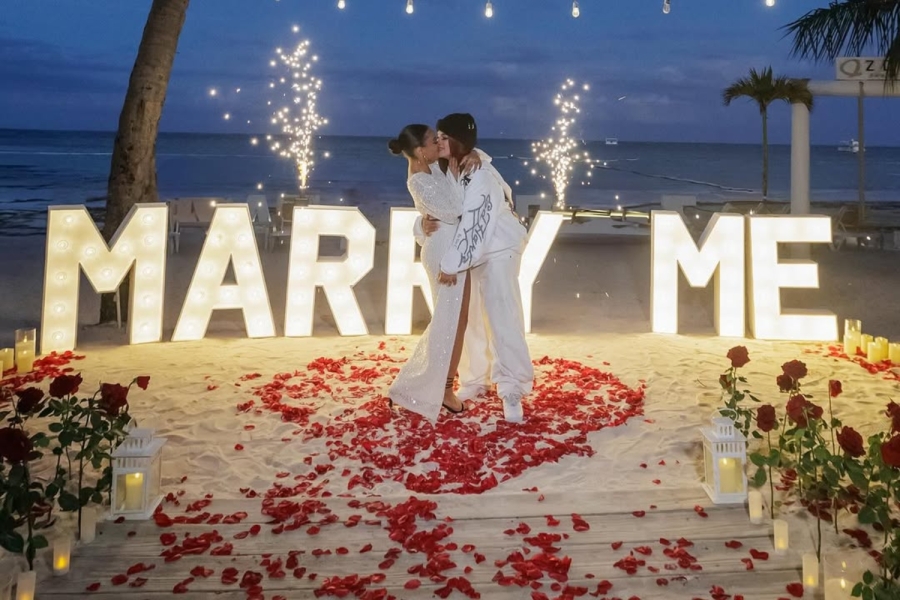 Snow Tha Product anuncia su compromiso con Stephanie Mariee en una romántica ceremonia en la playa