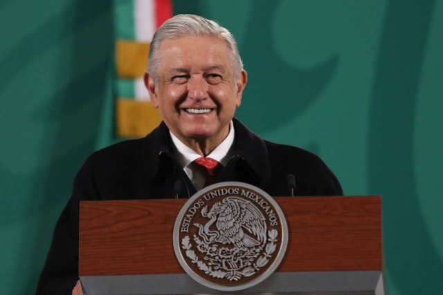 AMLO estima que remesas alcanzarán 50 mil millones de dólares.