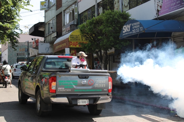 Inicia ayuntamiento capitalino programa de fumigación en colonias con mayor índice de casos