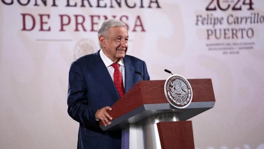 'Hicimos todo por encontrar a los jóvenes' de Ayotzinapa, asegura AMLO