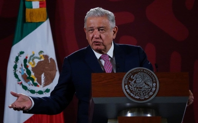 Las narcoseries &#039;pintan mundos color de rosa&#039;: AMLO