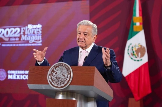 Conservadores no saben que ‘ahora los nacos estamos de moda’: AMLO