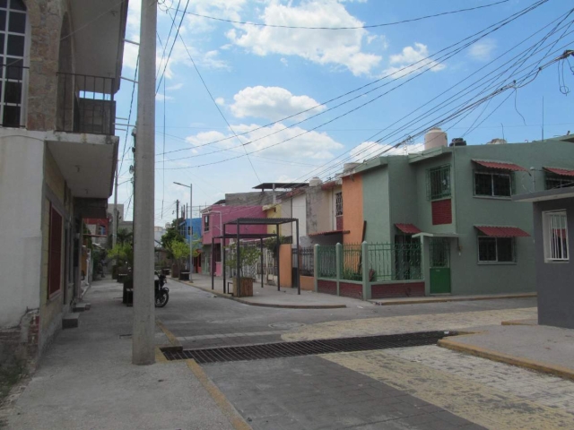 El conjunto habitacional ha pasado por diferentes circunstancias difíciles, pero actualmente se vive mucho mejor, consideran los vecinos.