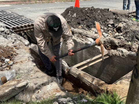 Hasta 400 baches y socavones atiende SAPAC al mes