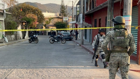 La v&iacute;ctima fue atacada frente a una tienda.