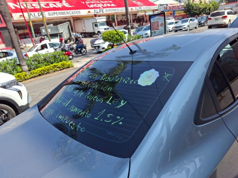 Se reúnen conductores de aplicación con autoridades de Movilidad y Transporte; acuden a Congreso local