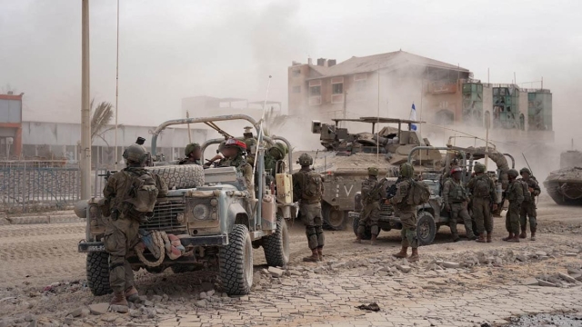 Militares de Israel desplegados en una zona de Gaza. | Israeli Defense Forces/Handout 