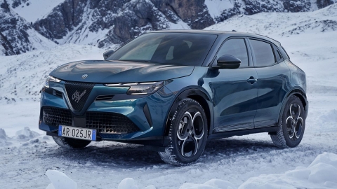 Alfa Romeo Presenta la Nueva Tecnología Híbrida Q4 en el Junior