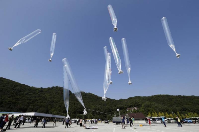 Corea del Norte afirma que COVID-19 llegó a su país a través de globos surcoreanos