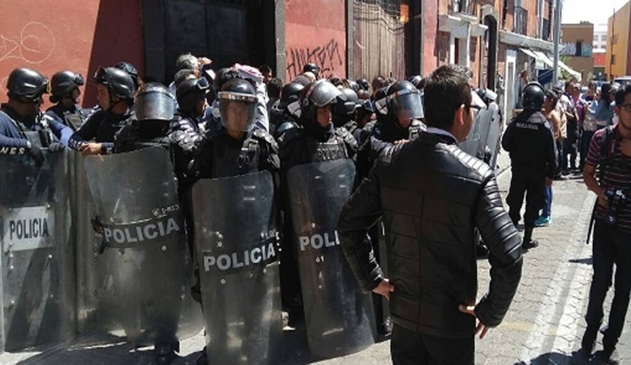 Denuncian presunto intento ilegal de desalojo en Ahuatepec