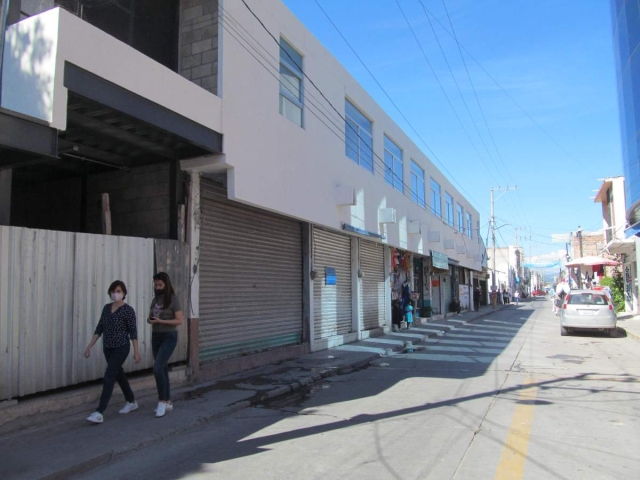 Antes del sismo, el auditorio contaba con locales en la parte lateral, que son propiedad de particulares.