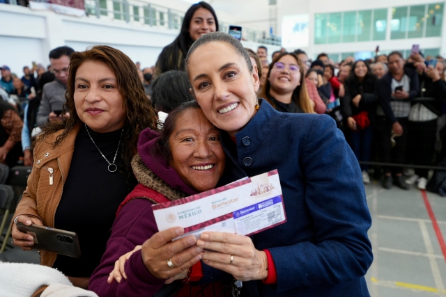 Sheinbaum pone en marcha el programa &#039;Mujeres Bienestar&#039; en Edomex