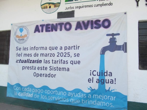 El sistema operador colocó una lona, previo a lo que llaman “actualización” de la tarifa, que no cayó bien entre los usuarios.