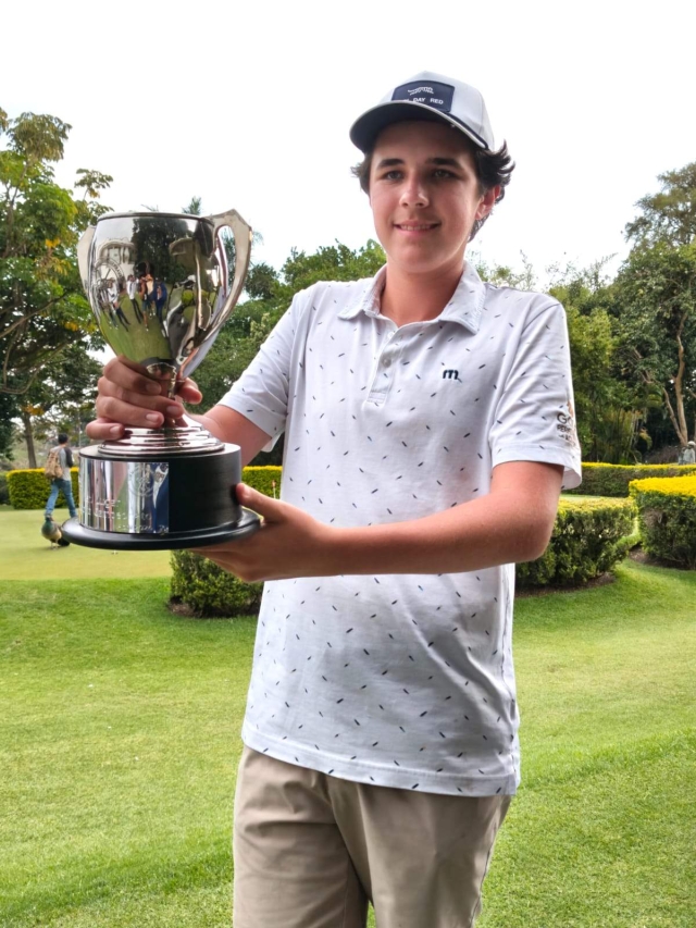 Carlos Emilio Moreno, ganador en categor&iacute;a Campeonato.