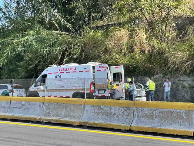 Las afectadas fueron atendidas por paramédicos que después las trasladaron a un hospital.