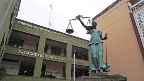 Solicitan juristas reunión con diputados para analizar reforma judicial