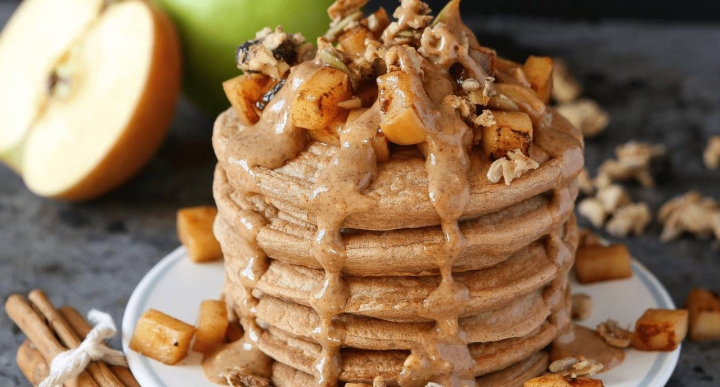 Hot Cakes de Manzana: ¡Revitaliza Tus Mañanas!