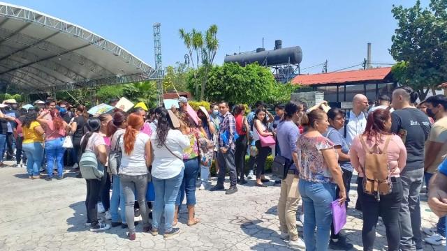 Personal de oficinas públicas se sumó al operativo.