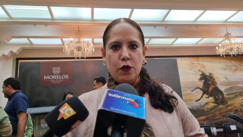 Karla Herrera destacó la importancia de sensibilizar a padres de familia acerca de los efectos negativos del uso excesivo de celulares.