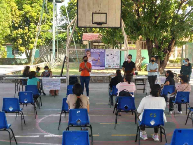 Con el taller, además, se busca que los y las adolescentes conozcan sus derechos y respetarlos haciéndolos valer de manera general.