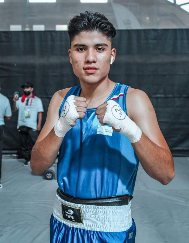  Jahir Ruiz alista los puños para debutar como profesional con el pie derecho; su experiencia en eventos nacionales en el sector amateur va a aplicarla en su primer combate en la función en Acapantzingo.