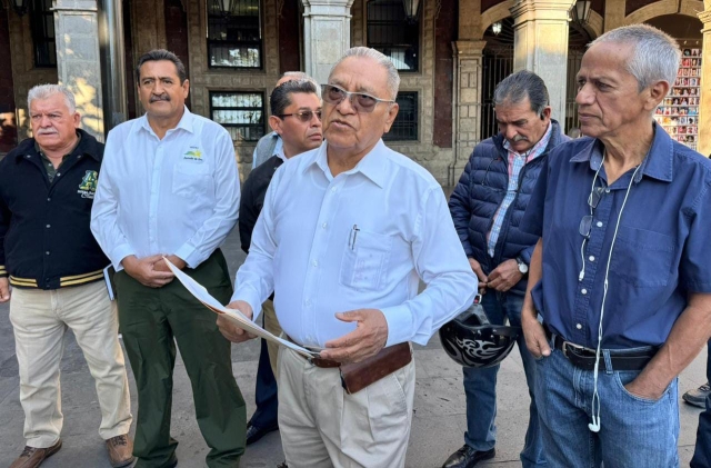 Taxistas demandan reuni&oacute;n urgente con la gobernadora Margarita Gonz&aacute;lez Saravia