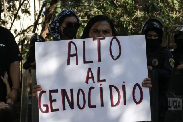 &#039;¡Alto del genocidio!&#039;: Protesta en Embajada de Israel en CDMX