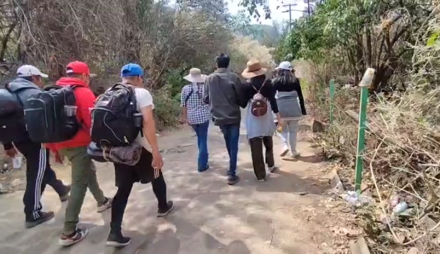 Realizan peregrinación al santuario de Chalma en Malinalco, Edomex