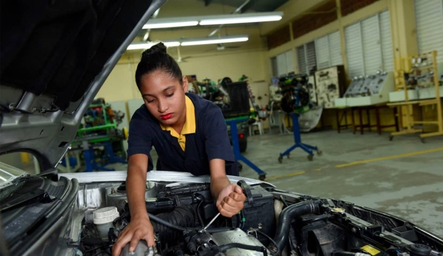 Impartirán taller de mecánica básica para mujeres en Miacatlán