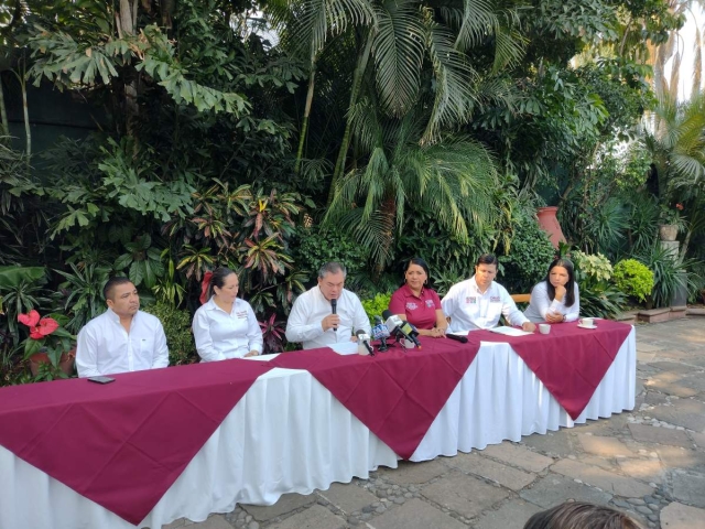 Aspirantes al Congreso local señalaron también la falta de respuesta de la autoridad electoral local a las quejas de Morena por la guerra sucia en las campañas. 