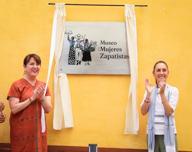 Inauguran Margarita Gonz&aacute;lez Saravia y Claudia Sheinbaum 'Museo de las Mujeres Zapatistas'