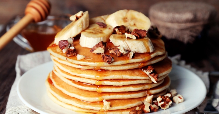 Desayuno energético: Hot cakes de plátano y avena