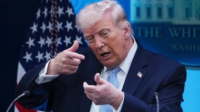 Trump advierte que Ir&aacute;n puede ser eliminado en una noche