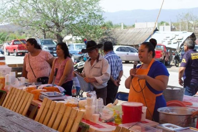 Buscan reactivar la economía de su comunidad.