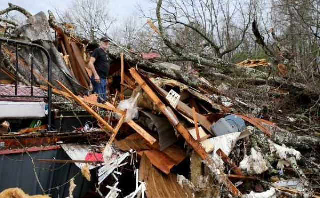 Tornados y tormentas dejan seis muertos en Alabama