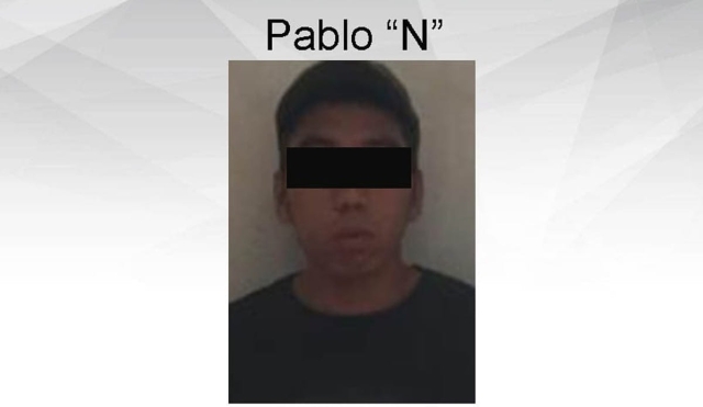 Atrapan a un joven en poder de droga en Zacualpan