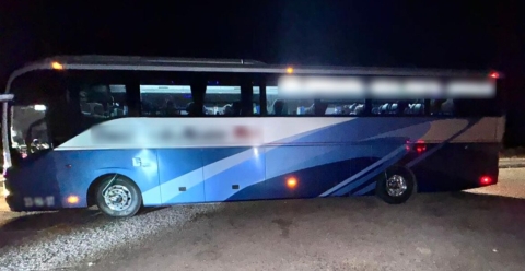 FGR detiene camión con 200 mil pastillas de fentanilo en Sonora