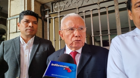 Al tiempo que el secretario de Gobierno, Juan Salgado, informó que se atenderá el pliego de peticiones del Sntsa; el líder sindical, Gil Magadán, reconoció la intervención de autoridades estatales para la resolución del conflicto.   