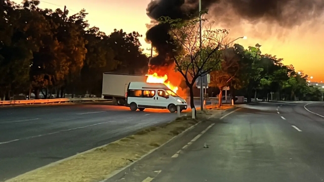 Amanece Culiacán con enfrentamientos y &#039;narcobloqueos&#039;
