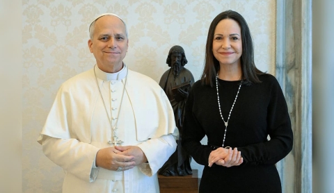 Papa Le&oacute;n XIV recibe a Mar&iacute;a Corina Machado en el Vaticano
