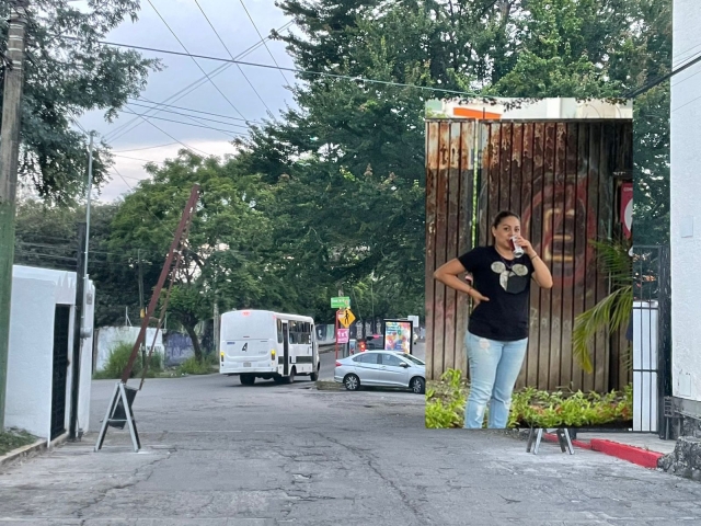 Clausura ayuntamiento bloqueo de la calle Alicia esquina San Diego