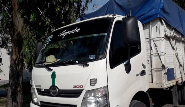 Roban camión cargado de abarrotes en el municipio de Amacuzac