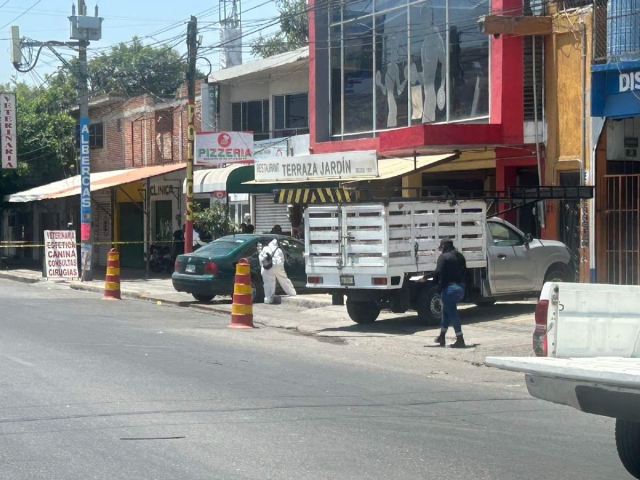 La víctima fue encontrada sin vida a bordo del automóvil.